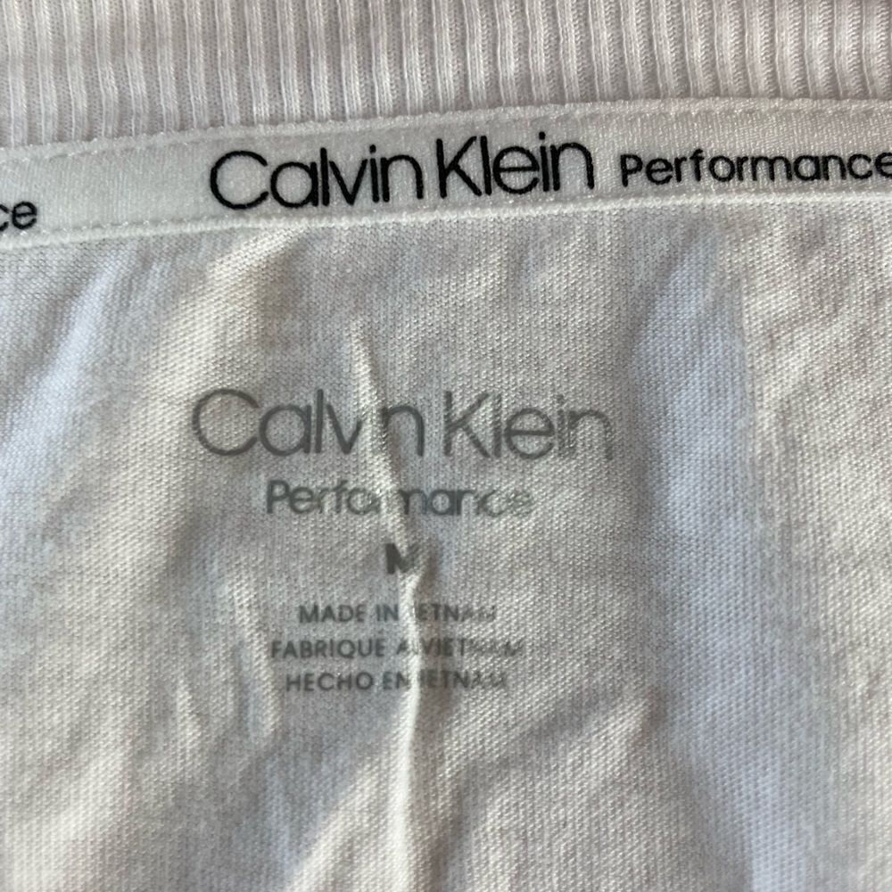 NWT Calvin Klein Performance Oversized Crop Top Size M - Picture 5 of 6